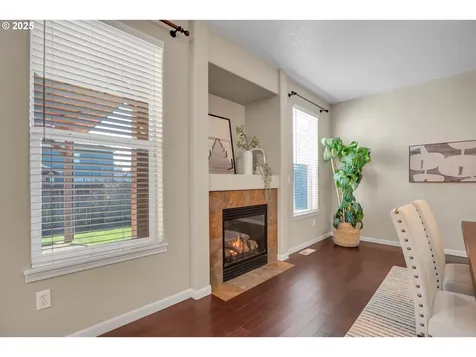 2138 N Laurelwood Street Canby OR 97013