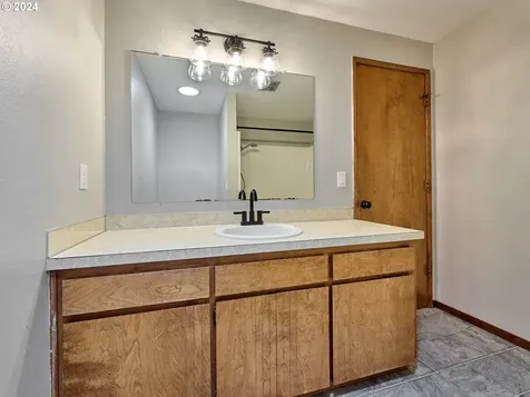 34546 Grand Prairie Road Se Albany OR 97322