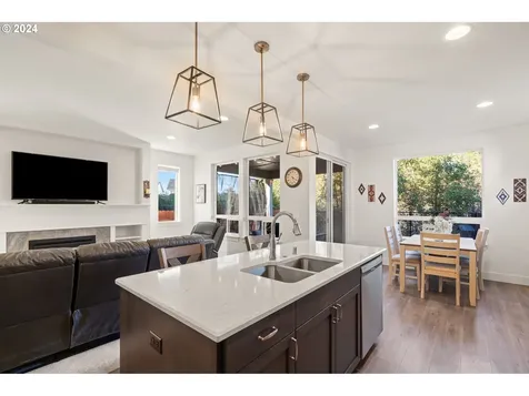 126 S 39th Drive Ridgefield WA 98642