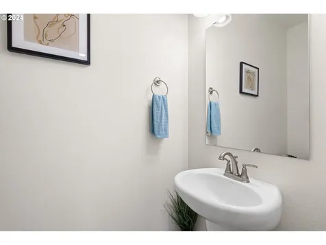 126 S 39th Drive Ridgefield WA 98642