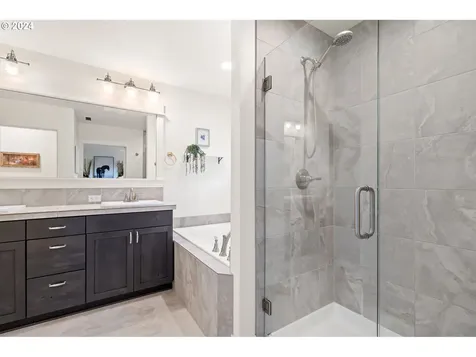 126 S 39th Drive Ridgefield WA 98642