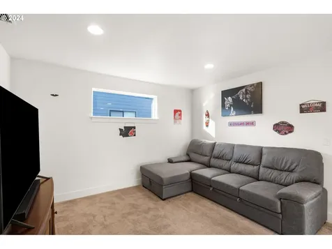 126 S 39th Drive Ridgefield WA 98642