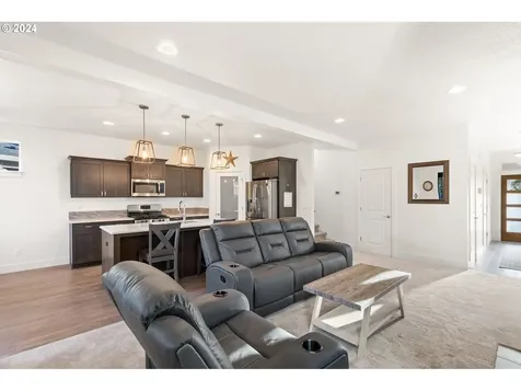126 S 39th Drive Ridgefield WA 98642