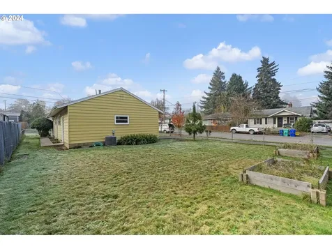 9460 N Midway Avenue Portland OR 97203