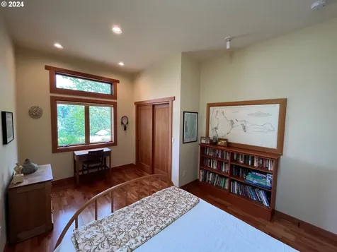 731 Upper Lakeview Road White Salmon WA 98672