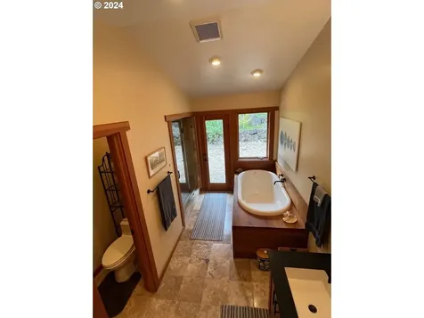731 Upper Lakeview Road White Salmon WA 98672