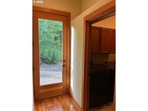 731 Upper Lakeview Road White Salmon WA 98672