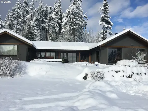 731 Upper Lakeview Road White Salmon WA 98672
