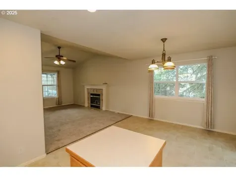 1147 SE Kane Street Roseburg OR 97470