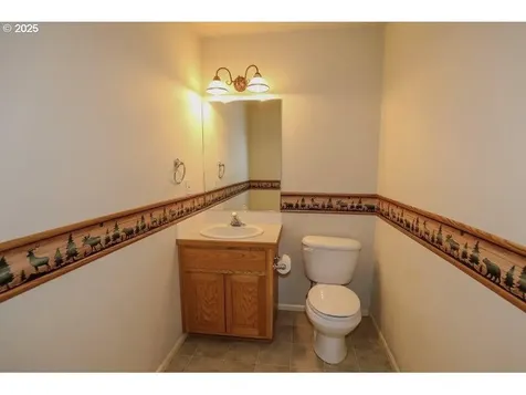 1147 SE Kane Street Roseburg OR 97470