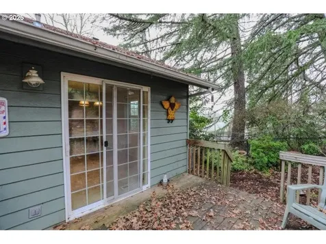 1147 SE Kane Street Roseburg OR 97470