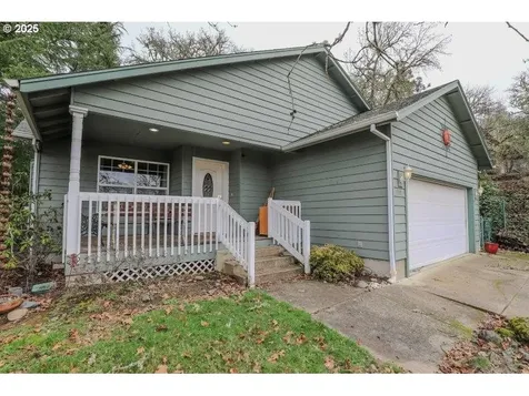 1147 SE Kane Street Roseburg OR 97470