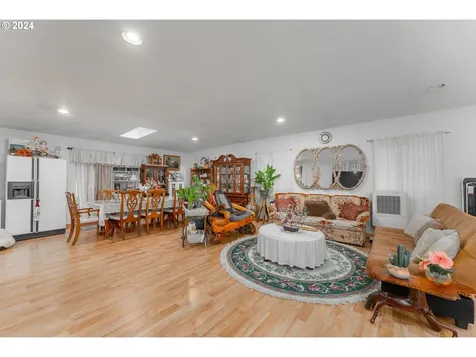681 Hamlin Drive Canyonville OR 97417