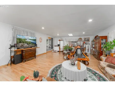 681 Hamlin Drive Canyonville OR 97417