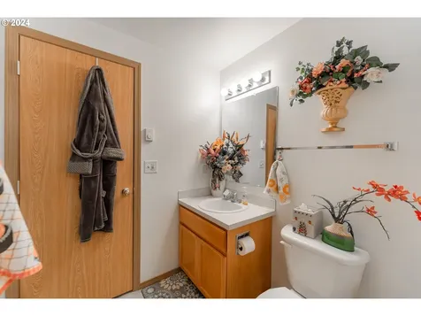 681 Hamlin Drive Canyonville OR 97417