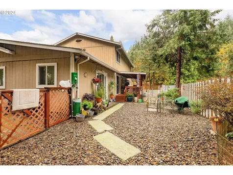 681 Hamlin Drive Canyonville OR 97417