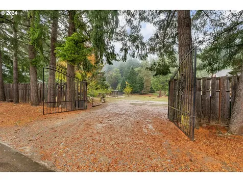 681 Hamlin Drive Canyonville OR 97417