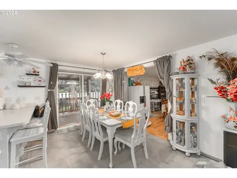 681 Hamlin Drive Canyonville OR 97417