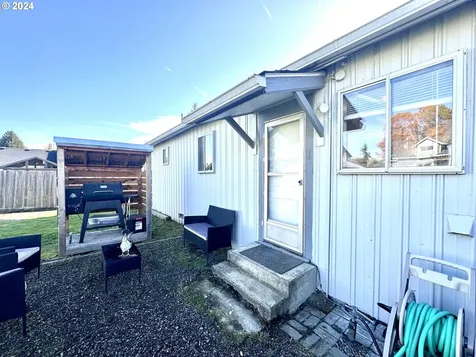 106 SE 2nd Street Battle Ground WA 98604
