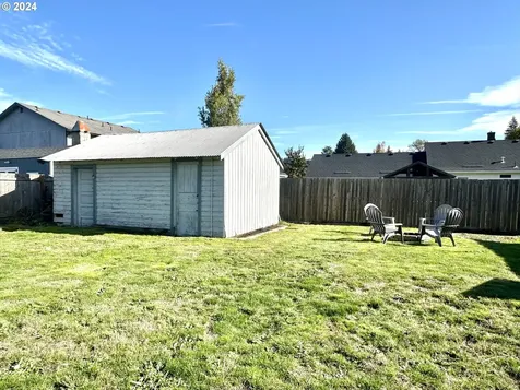 106 SE 2nd Street Battle Ground WA 98604