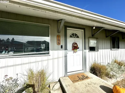 106 SE 2nd Street Battle Ground WA 98604