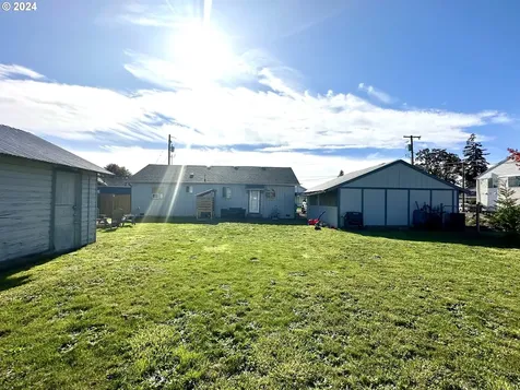 106 SE 2nd Street Battle Ground WA 98604