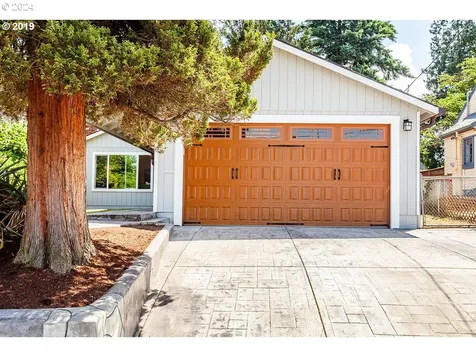 3730 Ne Roselawn Street Portland OR 97211