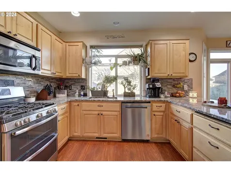 1417 W F Place La Center WA 98629