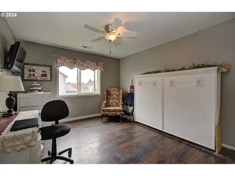 1417 W F Place La Center WA 98629