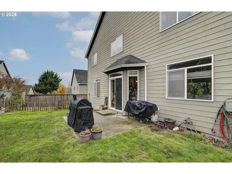1417 W F Place La Center WA 98629