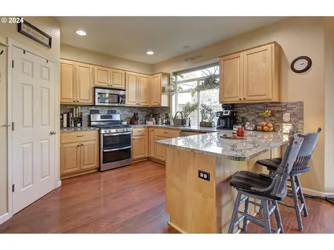 1417 W F Place La Center WA 98629