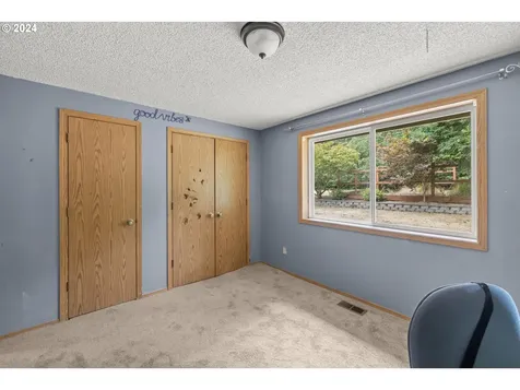 2701 Ne 292nd Avenue Camas WA 98607