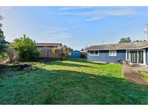 124 Holly Court Reedsport OR 97467