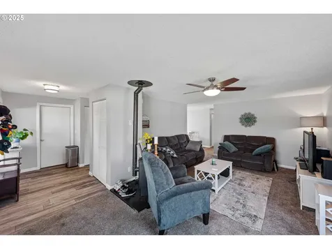 124 Holly Court Reedsport OR 97467