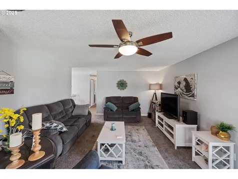 124 Holly Court Reedsport OR 97467