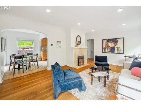 3944 Sw Beaverton Hillsdale Highway Portland OR 97221