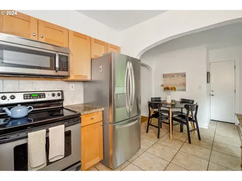3944 Sw Beaverton Hillsdale Highway Portland OR 97221