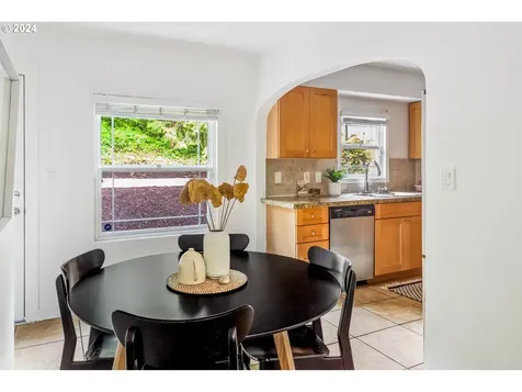 3944 Sw Beaverton Hillsdale Highway Portland OR 97221