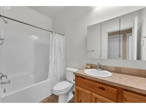 409 Stone Park Kalama WA 98625