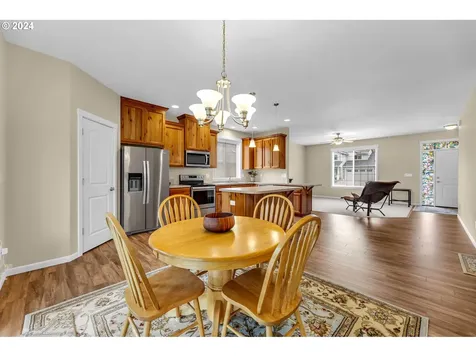 409 Stone Park Kalama WA 98625