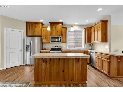 409 Stone Park Kalama WA 98625