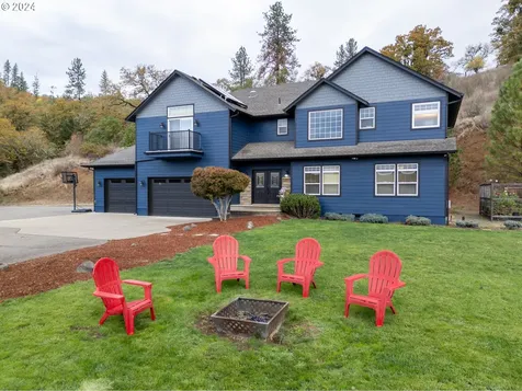 411 NE Pomona Street Roseburg OR 97470