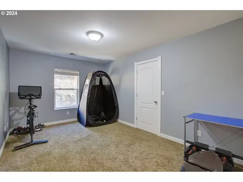 411 NE Pomona Street Roseburg OR 97470
