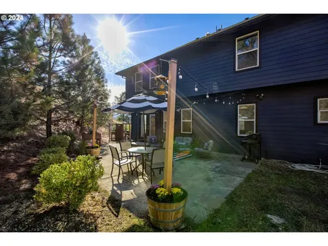411 NE Pomona Street Roseburg OR 97470