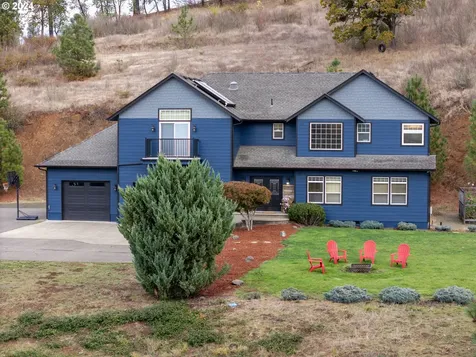 411 NE Pomona Street Roseburg OR 97470