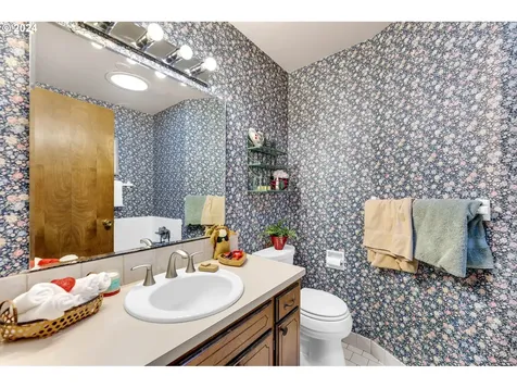 3308 Ne 127th Avenue Vancouver WA 98682