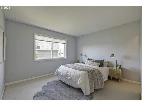 325 Nw Sundown Way Portland OR 97229