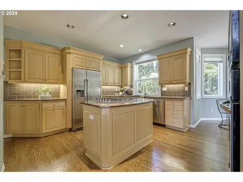 325 Nw Sundown Way Portland OR 97229