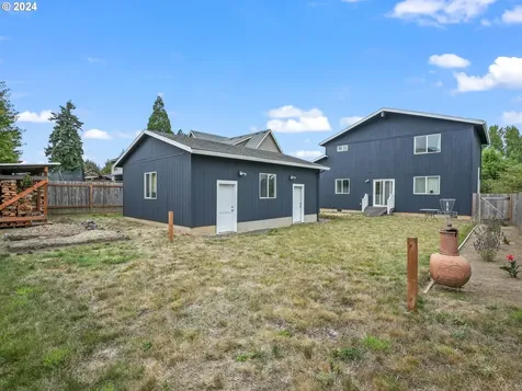 1025 E 1st Street Yamhill OR 97148