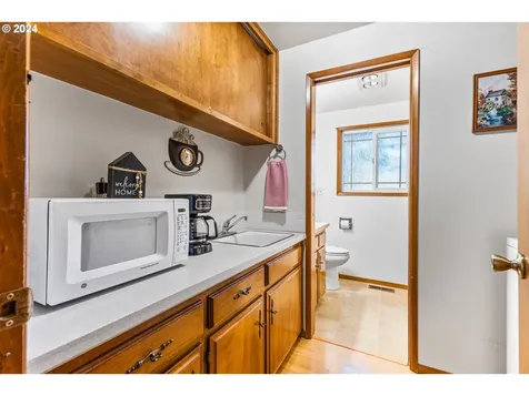 796 SW Mill Street Dallas OR 97338